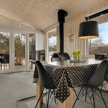 3 Bedroom Stunning In * Hemmet