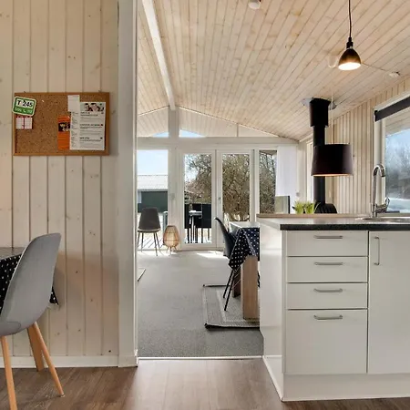 3 Bedroom Stunning In Holiday home Hemmet