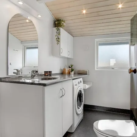 3 Bedroom Stunning In *